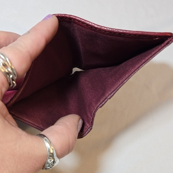 Fossil Hot Pink Leather Bifold Wallet Red Leather Trim Snap Closure - Picture 7 of 7